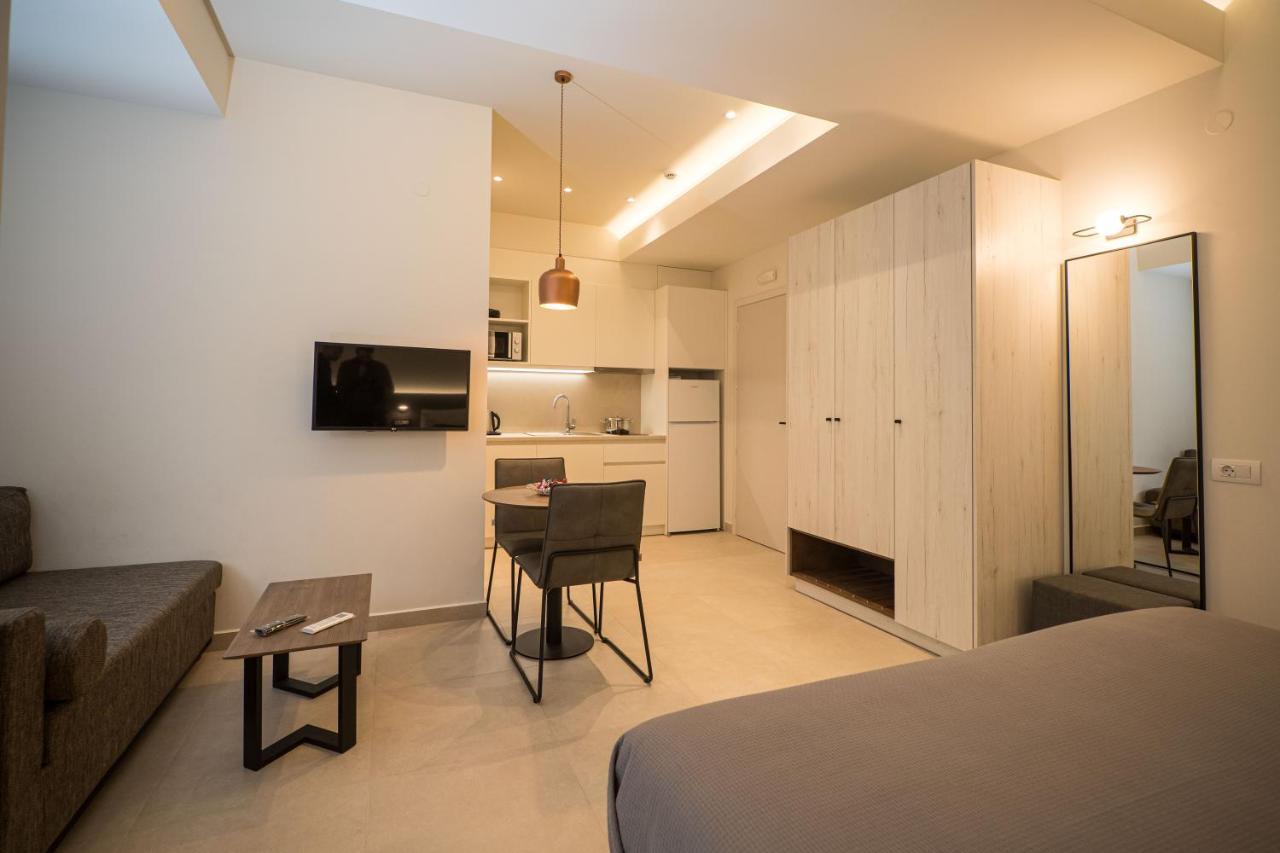 Antel Suites & Apartments 干尼亞 外观 照片